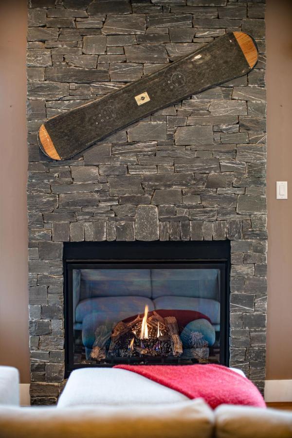 Aspen Lodge By Revelstoke Vacations Esterno foto